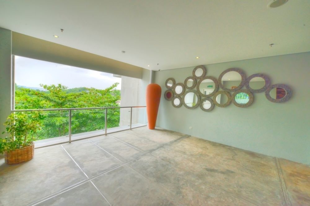 Oak Tree Emerald Hotel & Coventions Semarang Exterior foto